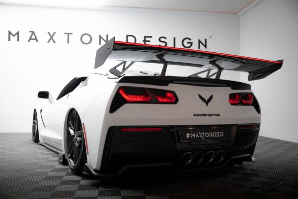 Chevrolet Corvette Stingray / Grand Sport C7 - Aileron traseiro em carbono + LED | CF-CH-CO-C7-WING4-UPP-245-P+LED | Produto Maxton Design distribuído por Unicartuning.