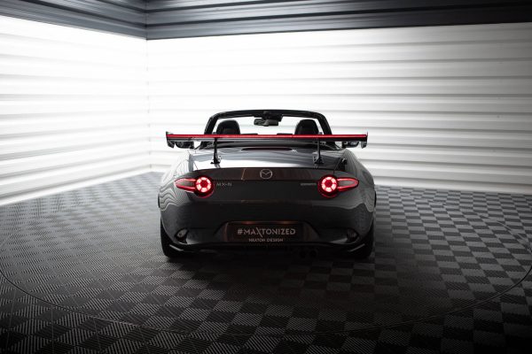 Mercedes-AMG GT C C190 (facelift) - Aileron traseiro em carbono + LED | CF-MA-MX5-4-WING5-UPP-245-P+LED | Produto Maxton Design distribuído por Unicartuning. Mercedes-AMG GT C C190 (facelift) - Aileron traseiro em carbono + LED | CF-MA-MX5-4-WING5-UPP-245-P+LED | Produto Maxton Design distribuído por Unicartuning.