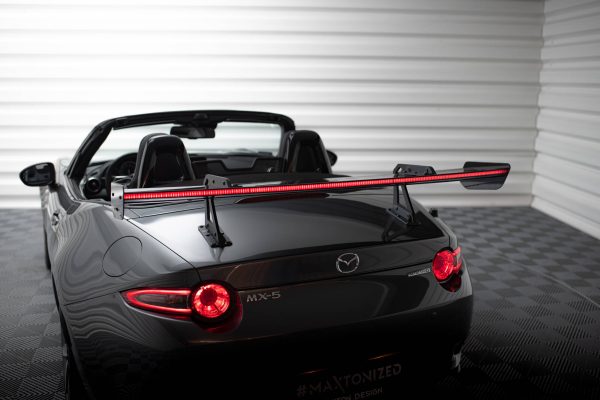 Mercedes-AMG GT C C190 (facelift) - Aileron traseiro em carbono + LED | CF-MA-MX5-4-WING5-UPP-245-P+LED | Produto Maxton Design distribuído por Unicartuning. Mercedes-AMG GT C C190 (facelift) - Aileron traseiro em carbono + LED | CF-MA-MX5-4-WING5-UPP-245-P+LED | Produto Maxton Design distribuído por Unicartuning.