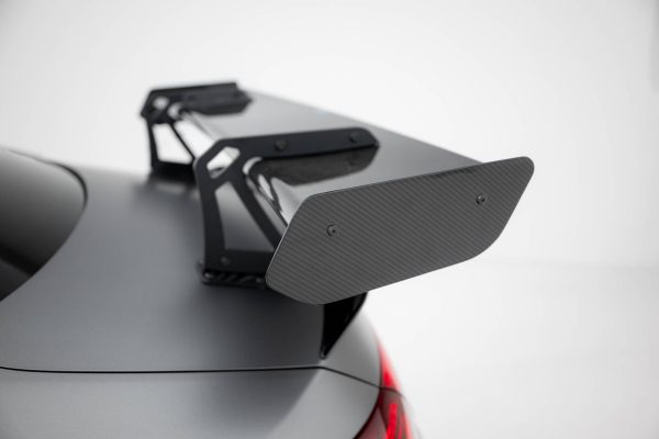 Mercedes-Benz CLE AMG-line C236 - Aileron traseiro em carbono + LED | CF-ME-CLA-118-WING5-UPP-245-P+LED | Produto Maxton Design distribuído por Unicartuning. Mercedes-Benz CLE AMG-line C236 - Aileron traseiro em carbono + LED | CF-ME-CLA-118-WING5-UPP-245-P+LED | Produto Maxton Design distribuído por Unicartuning.