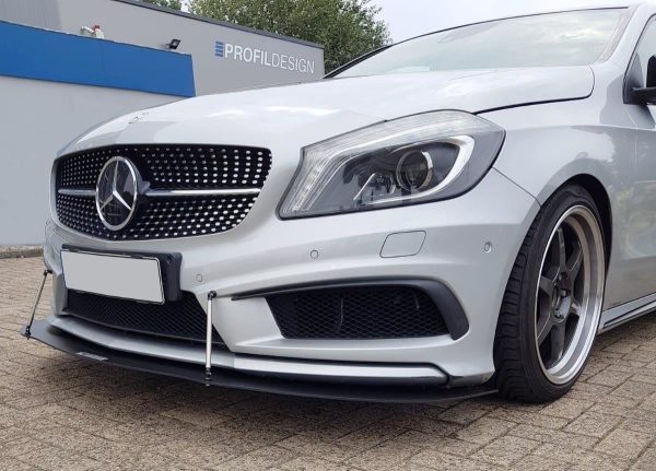 Mercedes-Benz CLA 45 AMG C117 (pre-facelift) - Lâmina frontal RACING | ME-CLA-117-AMG-CNC-FD1A | Produto Maxton Design distribuído por Unicartuning.