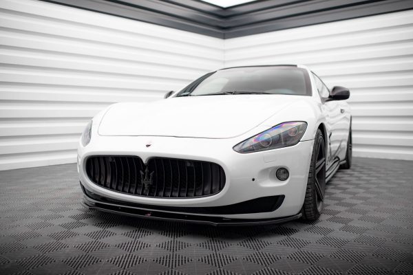 Maserati Granturismo Mk1 (facelift) - Lâmina frontal | MS-GT-1-FD1G | Produto Maxton Design distribuído por Unicartuning. Maserati Granturismo Mk1 (facelift) - Lâmina frontal | MS-GT-1-FD1G | Produto Maxton Design distribuído por Unicartuning.