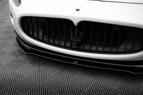 Maserati Granturismo Mk1 (facelift) - Lâmina frontal | MS-GT-1-FD1G | Produto Maxton Design distribuído por Unicartuning. Maserati Granturismo Mk1 (facelift) - Lâmina frontal | MS-GT-1-FD1G | Produto Maxton Design distribuído por Unicartuning.