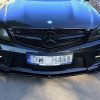 Mercedes-Benz C Sedan W204 / C Coupé C204 - Lâmina frontal | ME-C-204F-AMG-FD1G | Produto Maxton Design distribuído por Unicartuning. Mercedes-Benz C Sedan W204 / C Coupé C204 - Lâmina frontal | ME-C-204F-AMG-FD1G | Produto Maxton Design distribuído por Unicartuning.