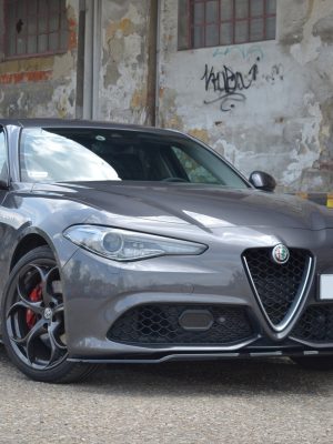 Alfa Romeo Giulia Veloce - Lâmina frontal V.1 | AL-GI-1-VEL-FD1G | Produto Maxton Design distribuído por Unicartuning.