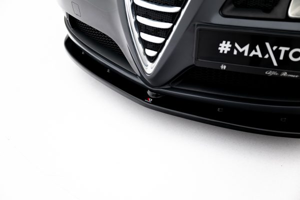 Alfa Romeo GT - Lâmina frontal V.1 | AL-GT-FD1G | Produto Maxton Design distribuído por Unicartuning. Alfa Romeo GT - Lâmina frontal V.1 | AL-GT-FD1G | Produto Maxton Design distribuído por Unicartuning.