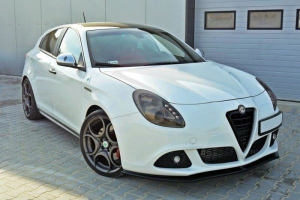 Alfa Romeo Giulietta - Lâmina frontal V.1 | AL-GU-1-FD1G | Produto Maxton Design distribuído por Unicartuning.