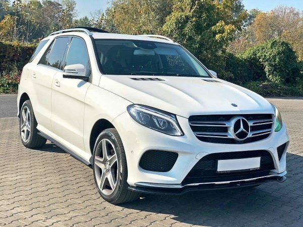 Mercedes-Benz GLE W166 AMG-line - Lâmina frontal V.1 | ME-GLE-166-AMGLINE-FD1G | Produto Maxton Design distribuído por Unicartuning. Mercedes-Benz GLE W166 AMG-line - Lâmina frontal V.1 | ME-GLE-166-AMGLINE-FD1G | Produto Maxton Design distribuído por Unicartuning.