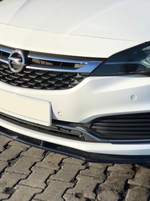 Opel Astra K OPC-line - Lâmina frontal V.1 | OP-AS-5-OPCLINE-FD1G | Produto Maxton Design distribuído por Unicartuning. Opel Astra K OPC-line - Lâmina frontal V.1 | OP-AS-5-OPCLINE-FD1G | Produto Maxton Design distribuído por Unicartuning.