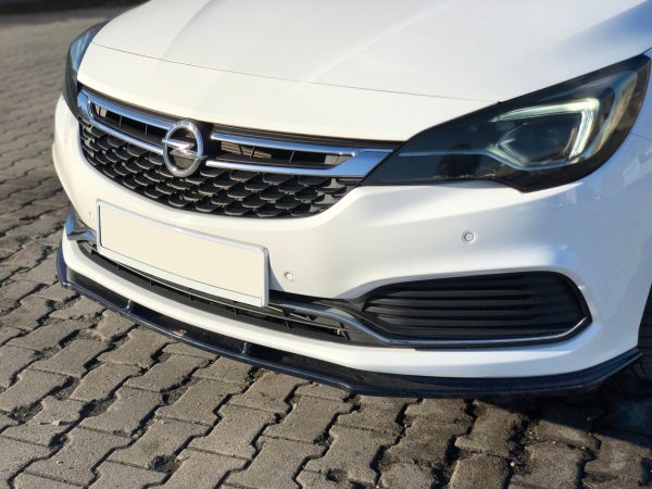 Opel Astra K OPC-line - Lâmina frontal V.1 | OP-AS-5-OPCLINE-FD1G | Produto Maxton Design distribuído por Unicartuning. Opel Astra K OPC-line - Lâmina frontal V.1 | OP-AS-5-OPCLINE-FD1G | Produto Maxton Design distribuído por Unicartuning.