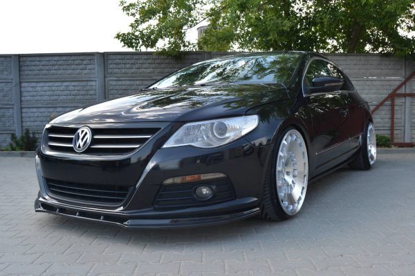 Volkswagen Passat CC Standard (prefacelift) - Lâmina frontal V.1 | VW-PA-CC-FD1G | Produto Maxton Design distribuído por Unicartuning. Volkswagen Passat CC Standard (prefacelift) - Lâmina frontal V.1 | VW-PA-CC-FD1G | Produto Maxton Design distribuído por Unicartuning.