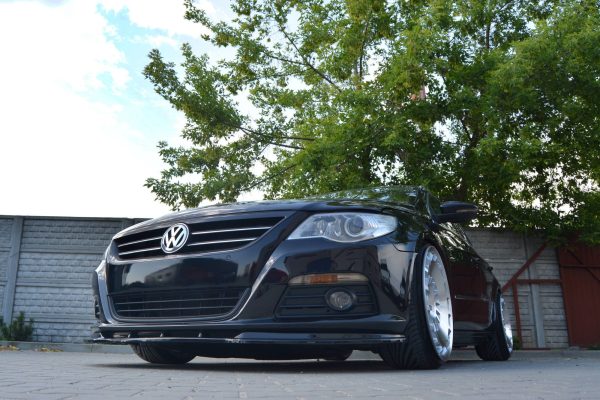 Volkswagen Passat CC Standard (prefacelift) - Lâmina frontal V.1 | VW-PA-CC-FD1G | Produto Maxton Design distribuído por Unicartuning. Volkswagen Passat CC Standard (prefacelift) - Lâmina frontal V.1 | VW-PA-CC-FD1G | Produto Maxton Design distribuído por Unicartuning.