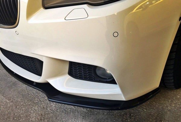 BMW 5 F10/f11 Mpack - Lâmina frontal V.1 | BM-5-10-MPACK-FD1G | Produto Maxton Design distribuído por Unicartuning. BMW 5 F10/f11 Mpack - Lâmina frontal V.1 | BM-5-10-MPACK-FD1G | Produto Maxton Design distribuído por Unicartuning.