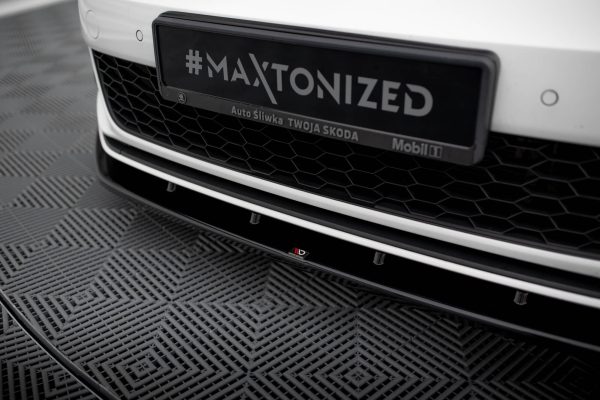 Volkswagen Golf VII GTI (facelift) - Lâmina frontal | VW-GO-7F-GTI-FD1G | Produto Maxton Design distribuído por Unicartuning.