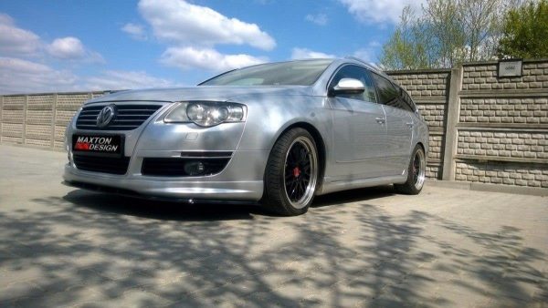 Volkswagen Passat B6 < R-line Look > - Lâmina frontal | VW-PA-3C-RLINE-FD1G | Produto Maxton Design distribuído por Unicartuning.