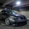 BMW 5 E60 < Generation V > - Lâmina frontal | BM-5-60F-MPACK-FD1G | Produto Maxton Design distribuído por Unicartuning.