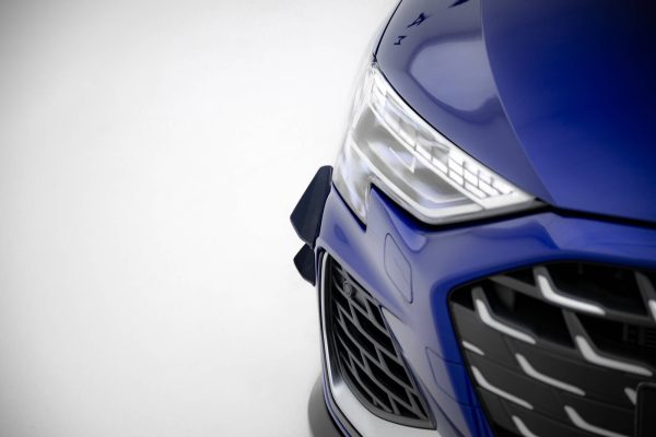 Audi A3 S-Line Sedan / S3 Sedan 8Y (facelift) - Lâminas laterais frontais | AU-S3-8YF-CAN1 | Produto Maxton Design distribuído por Unicartuning. Audi A3 S-Line Sedan / S3 Sedan 8Y (facelift) - Lâminas laterais frontais | AU-S3-8YF-CAN1 | Produto Maxton Design distribuído por Unicartuning.
