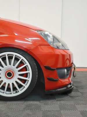 Ford Fiesta ST Mk6 - Lâminas laterais frontais | FO-FI-6-ST-CAN1 | Produto Maxton Design distribuído por Unicartuning. Ford Fiesta ST Mk6 - Lâminas laterais frontais | FO-FI-6-ST-CAN1 | Produto Maxton Design distribuído por Unicartuning.