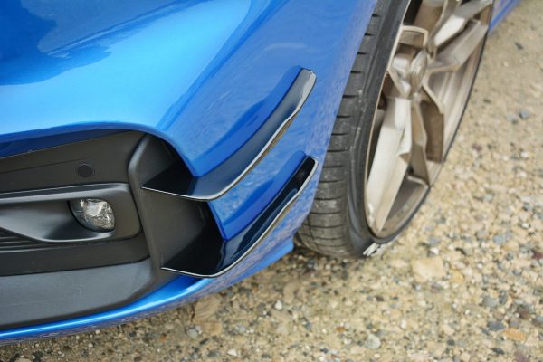 Ford Focus Hatchback ST Mk4 - Lâminas laterais frontais | FO-FO-4-ST-CAN1 | Produto Maxton Design distribuído por Unicartuning. Ford Focus Hatchback ST Mk4 - Lâminas laterais frontais | FO-FO-4-ST-CAN1 | Produto Maxton Design distribuído por Unicartuning.