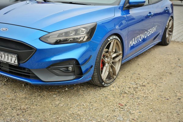 Ford Focus Hatchback ST Mk4 - Lâminas laterais frontais | FO-FO-4-ST-CAN1 | Produto Maxton Design distribuído por Unicartuning. Ford Focus Hatchback ST Mk4 - Lâminas laterais frontais | FO-FO-4-ST-CAN1 | Produto Maxton Design distribuído por Unicartuning.