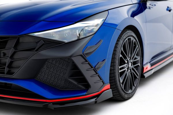 Hyundai Elantra N Mk7 - Lâminas laterais frontais | HY-EL-7-N-CAN1 | Produto Maxton Design distribuído por Unicartuning.