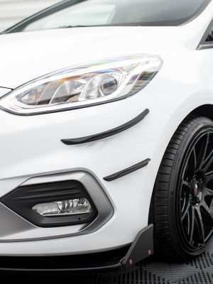 Ford Fiesta Mk8 ST / ST-line - Lâminas laterais frontais V.3 | FO-FI-8-STLINE-CAN3 | Produto Maxton Design distribuído por Unicartuning. Ford Fiesta Mk8 ST / ST-line - Lâminas laterais frontais V.3 | FO-FI-8-STLINE-CAN3 | Produto Maxton Design distribuído por Unicartuning.