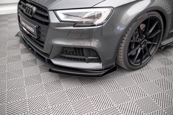 Audi S3 / A3 S-Line Sportback 8V (facelift) - Splitters frontais | AUS33FSBCNC-FSF1G | Produto Maxton Design distribuído por Unicartuning. Audi S3 / A3 S-Line Sportback 8V (facelift) - Splitters frontais | AUS33FSBCNC-FSF1G | Produto Maxton Design distribuído por Unicartuning.