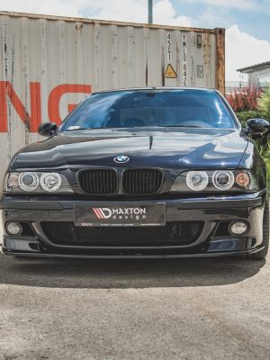 BMW M5 / 5 Pack M E39 - Splitters frontais + Lâmina frontal | BM-5-39-M-FD2G+FDS1G | Produto Maxton Design distribuído por Unicartuning. BMW M5 / 5 Pack M E39 - Splitters frontais + Lâmina frontal | BM-5-39-M-FD2G+FDS1G | Produto Maxton Design distribuído por Unicartuning.
