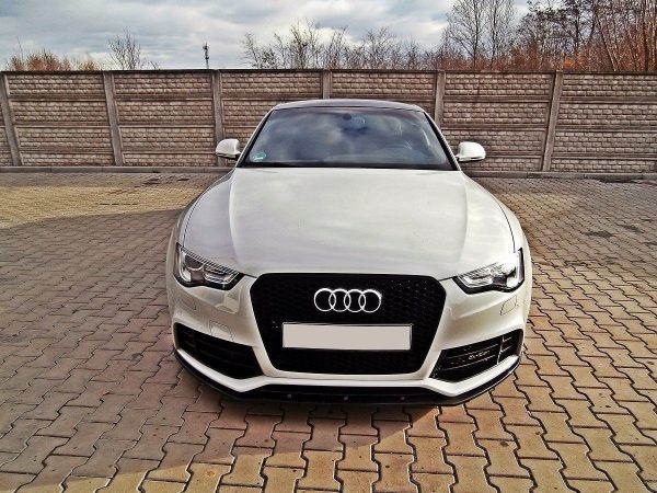 Audi RS5 8T / 8T Fl - Lâmina frontal | AU-RS5-1/1F-FD1G | Produto Maxton Design distribuído por Unicartuning. Audi RS5 8T / 8T Fl - Lâmina frontal | AU-RS5-1/1F-FD1G | Produto Maxton Design distribuído por Unicartuning.