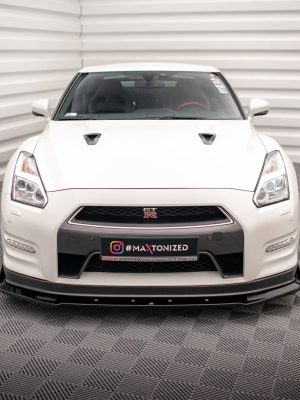 Nissan GTR R35 (facelift) - Lâmina frontal + Splitters | NI-GTR-4F2-FD1G+FSF | Produto Maxton Design distribuído por Unicartuning. Nissan GTR R35 (facelift) - Lâmina frontal + Splitters | NI-GTR-4F2-FD1G+FSF | Produto Maxton Design distribuído por Unicartuning.