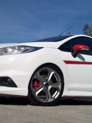 Ford Fiesta ST Mk7 Fl - Lâmina frontal | FO-FI-7F-ST-M-FD1G | Produto Maxton Design distribuído por Unicartuning. Ford Fiesta ST Mk7 Fl - Lâmina frontal | FO-FI-7F-ST-M-FD1G | Produto Maxton Design distribuído por Unicartuning.