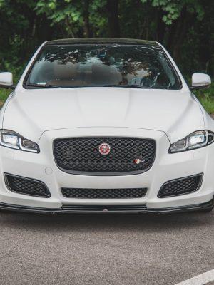 Jaguar Xj R-Sport X351 (facelift) - Lâmina frontal | JA-XJ-4F2-FD1G | Produto Maxton Design distribuído por Unicartuning. Jaguar Xj R-Sport X351 (facelift) - Lâmina frontal | JA-XJ-4F2-FD1G | Produto Maxton Design distribuído por Unicartuning.