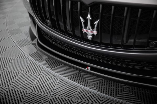 Maserati Quattroport e Mk6 - Lâmina frontal | MS-QP-6-FD1G | Produto Maxton Design distribuído por Unicartuning. Maserati Quattroport e Mk6 - Lâmina frontal | MS-QP-6-FD1G | Produto Maxton Design distribuído por Unicartuning.
