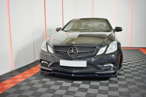 Mercedes-Benz E-class W207 Coupé AMG-line - Lâmina frontal | ME-E-207-AMGLINE-C-FD1G | Produto Maxton Design distribuído por Unicartuning. Mercedes-Benz E-class W207 Coupé AMG-line - Lâmina frontal | ME-E-207-AMGLINE-C-FD1G | Produto Maxton Design distribuído por Unicartuning.