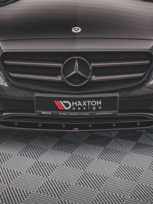 Mercedes-Benz E W213 - Lâmina frontal | ME-E-213-FD1G | Produto Maxton Design distribuído por Unicartuning. Mercedes-Benz E W213 - Lâmina frontal | ME-E-213-FD1G | Produto Maxton Design distribuído por Unicartuning.
