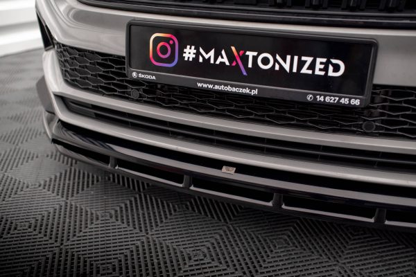 Skoda Karoq Sport line Mk1 (facelift) - Lâmina frontal | SK-KA-1F-SL-FD1G+FD1RG | Produto Maxton Design distribuído por Unicartuning. Skoda Karoq Sport line Mk1 (facelift) - Lâmina frontal | SK-KA-1F-SL-FD1G+FD1RG | Produto Maxton Design distribuído por Unicartuning.