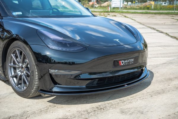 Tesla Model 3 - Lâmina frontal | TE-MODEL3-1-FD1G | Produto Maxton Design distribuído por Unicartuning. Tesla Model 3 - Lâmina frontal | TE-MODEL3-1-FD1G | Produto Maxton Design distribuído por Unicartuning.