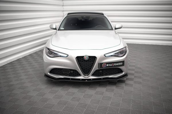 Alfa Romeo Giulia Sport  - Lâmina frontal V.1 | AL-GI-1-SPORT-FD1G | Produto Maxton Design distribuído por Unicartuning.