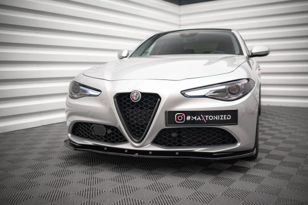 Alfa Romeo Giulia Sport  - Lâmina frontal V.1 | AL-GI-1-SPORT-FD1G | Produto Maxton Design distribuído por Unicartuning.