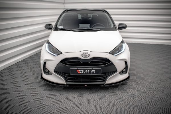 Toyota Yaris Mk4 - Lâmina frontal V.1 + Splitters | TO-YA-4-FD1G+FSF | Produto Maxton Design distribuído por Unicartuning.