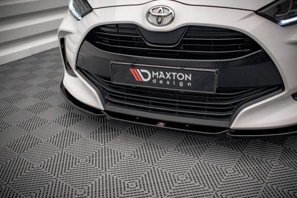 Toyota Yaris Mk4 - Lâmina frontal V.1 + Splitters | TO-YA-4-FD1G+FSF | Produto Maxton Design distribuído por Unicartuning.
