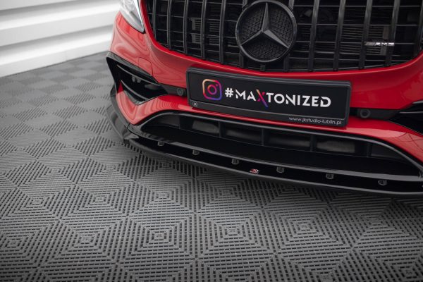 Mercedes-Benz A45 Aero W176 (facelift) - Lâmina frontal V.1 | ME-A-176F-AMG-AERO-FD1G | Produto Maxton Design distribuído por Unicartuning. Mercedes-Benz A45 Aero W176 (facelift) - Lâmina frontal V.1 | ME-A-176F-AMG-AERO-FD1G | Produto Maxton Design distribuído por Unicartuning.