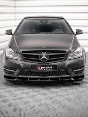 Mercedes-Benz C Coupé / Sedan / Estate AMG-line C204 / W204 (facelift) / S204 (facelift) - Lâmina frontal V.1 | ME-C-204F-AMGLINE-C-FD1G | Produto Maxton Design distribuído por Unicartuning. Mercedes-Benz C Coupé / Sedan / Estate AMG-line C204 / W204 (facelift) / S204 (facelift) - Lâmina frontal V.1 | ME-C-204F-AMGLINE-C-FD1G | Produto Maxton Design distribuído por Unicartuning.