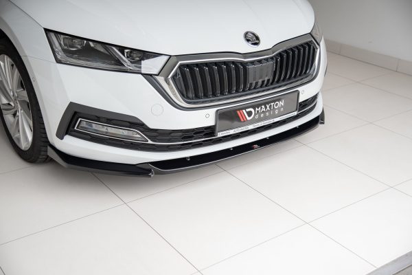 Skoda Octavia Mk4 - Lâmina frontal V.1 | SK-OC-4-FD1G | Produto Maxton Design distribuído por Unicartuning.