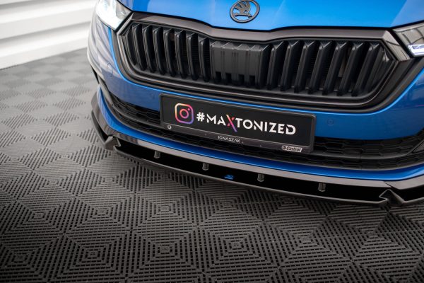 Skoda Octavia Sport line Mk4 - Lâmina frontal V.1 | SK-OC-4-SL-K-FD1G | Produto Maxton Design distribuído por Unicartuning. Skoda Octavia Sport line Mk4 - Lâmina frontal V.1 | SK-OC-4-SL-K-FD1G | Produto Maxton Design distribuído por Unicartuning.