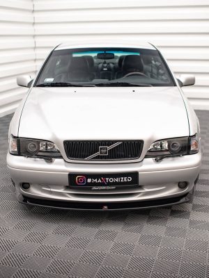 Volvo C70 Mk1 - Lâmina frontal V.1 | VO-C70-1-FD1G | Produto Maxton Design distribuído por Unicartuning. Volvo C70 Mk1 - Lâmina frontal V.1 | VO-C70-1-FD1G | Produto Maxton Design distribuído por Unicartuning.