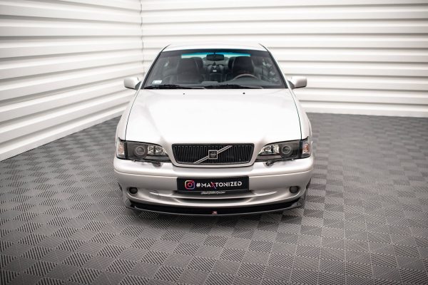 Volvo C70 Mk1 - Lâmina frontal V.1 | VO-C70-1-FD1G | Produto Maxton Design distribuído por Unicartuning. Volvo C70 Mk1 - Lâmina frontal V.1 | VO-C70-1-FD1G | Produto Maxton Design distribuído por Unicartuning.