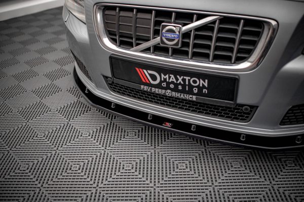 Volvo V70 Mk3 - Lâmina frontal V.1 | VO-V70-3-FD1G | Produto Maxton Design distribuído por Unicartuning. Volvo V70 Mk3 - Lâmina frontal V.1 | VO-V70-3-FD1G | Produto Maxton Design distribuído por Unicartuning.