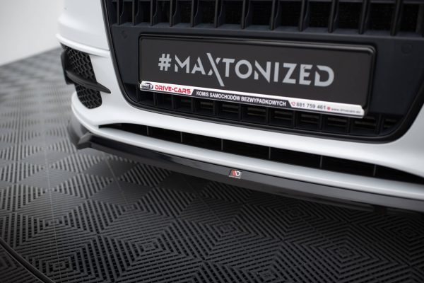 Audi Q3 S-Line 8u - Lâmina frontal V.2 | AU-Q3-1-SLINE-SB-FD2G | Produto Maxton Design distribuído por Unicartuning. Audi Q3 S-Line 8u - Lâmina frontal V.2 | AU-Q3-1-SLINE-SB-FD2G | Produto Maxton Design distribuído por Unicartuning.