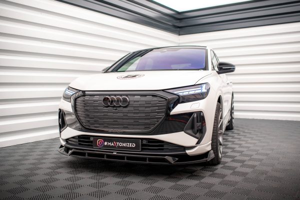 Audi Q4 E-tron Sportback S-Line Mk1 - Lâmina frontal V.2 | AU-Q4-ETRON-1-SB-FD2G+FD2RG | Produto Maxton Design distribuído por Unicartuning. Audi Q4 E-tron Sportback S-Line Mk1 - Lâmina frontal V.2 | AU-Q4-ETRON-1-SB-FD2G+FD2RG | Produto Maxton Design distribuído por Unicartuning.
